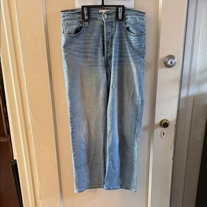 Levi’s Women Ribcage straight ankle Jean